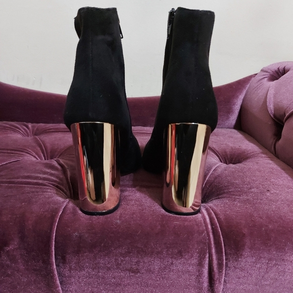 Silver heeled booties! - Picture 2 of 5